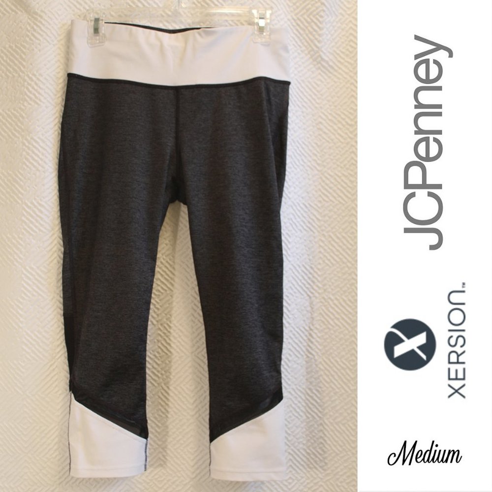 Xersion Grey/White Capris - Med